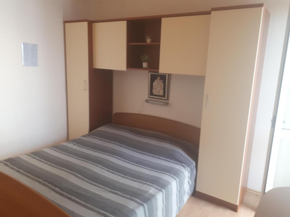 Apartmani Leko Mirjana Baška Voda エクステリア 写真