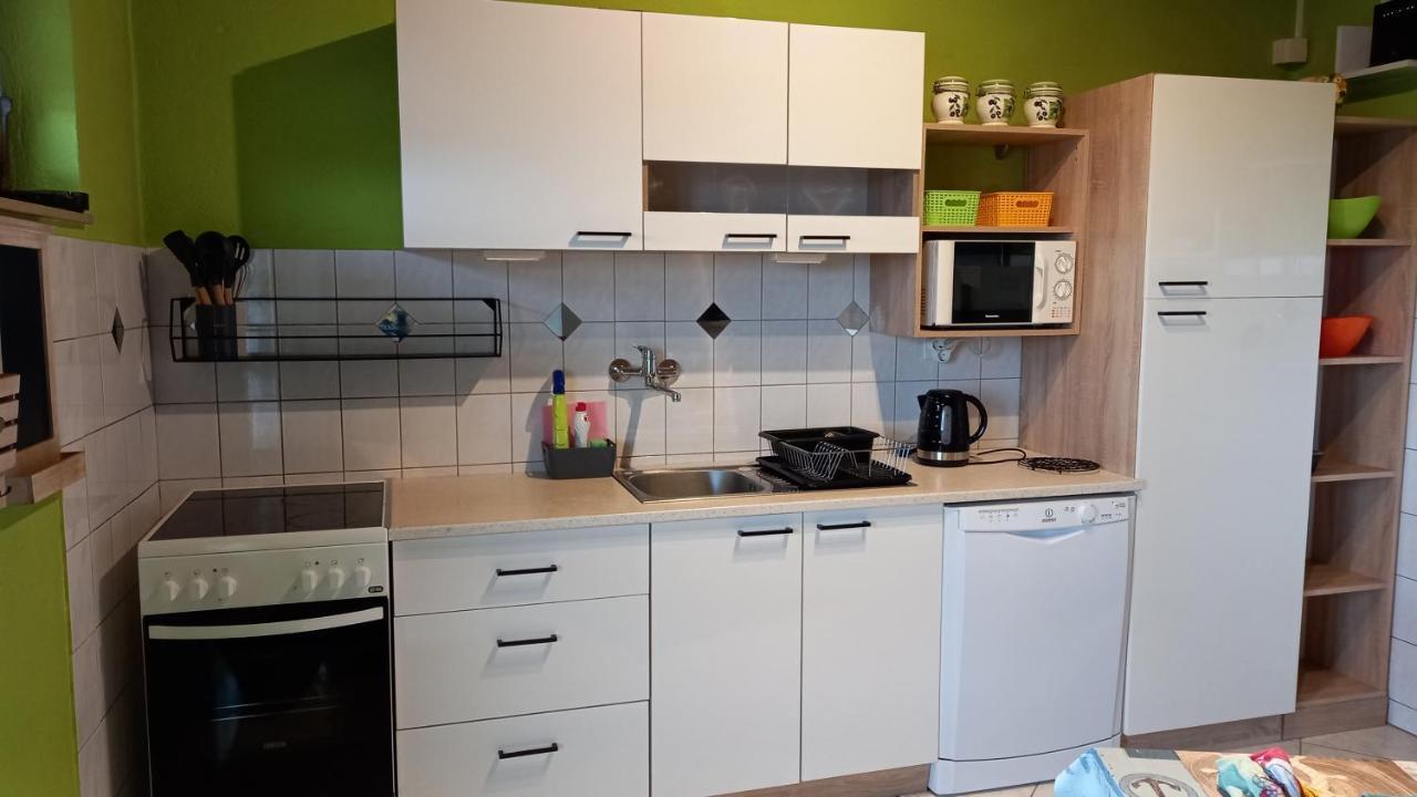 Apartmani Leko Mirjana Baška Voda エクステリア 写真