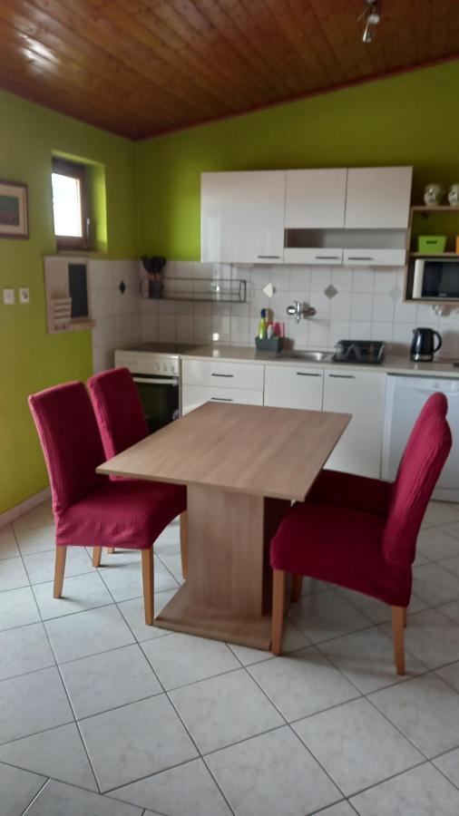 Apartmani Leko Mirjana Baška Voda エクステリア 写真