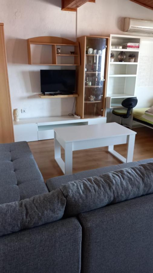 Apartmani Leko Mirjana Baška Voda エクステリア 写真